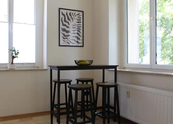 Vilipa No 6 I Zentrumsnah Wohnen Im Gruenen I 10 Personen I 2 Baeder I Kueche