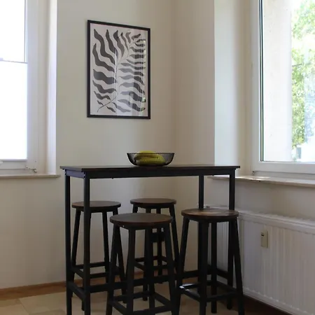 Vilipa No 6 I Zentrumsnah Wohnen Im Gruenen I 10 Personen I 2 Baeder I Kueche