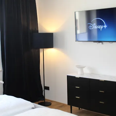 Vilipa No 6 I Zentrumsnah Wohnen Im Gruenen I 10 Personen I 2 Baeder I Kueche *