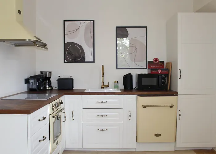 Vilipa No 6 I Zentrumsnah Wohnen Im Gruenen I 10 Personen I 2 Baeder I Kueche