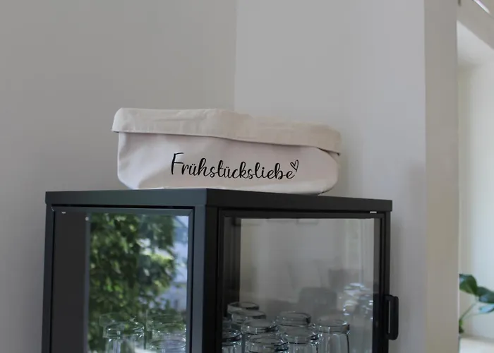 Vilipa No 6 I Zentrumsnah Wohnen Im Gruenen I 10 Personen I 2 Baeder I Kueche Appartement Leipzig