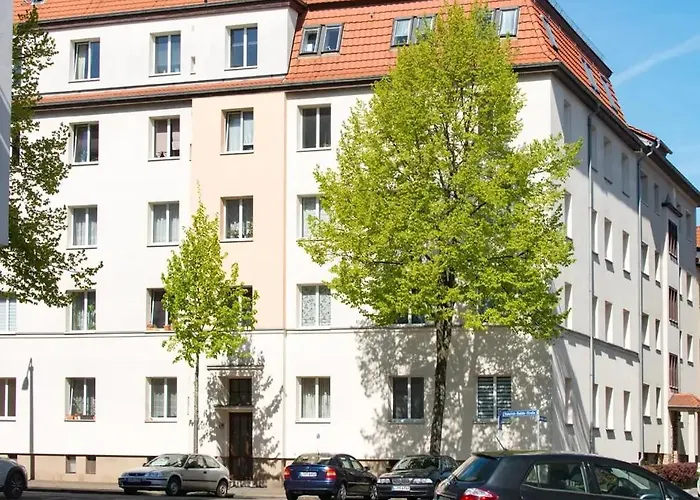 Vilipa No 6 I Zentrumsnah Wohnen Im Gruenen I 10 Personen I 2 Baeder I Kueche * 라이프치히